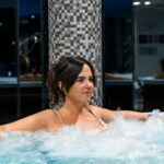 kobieta w jacuzzi